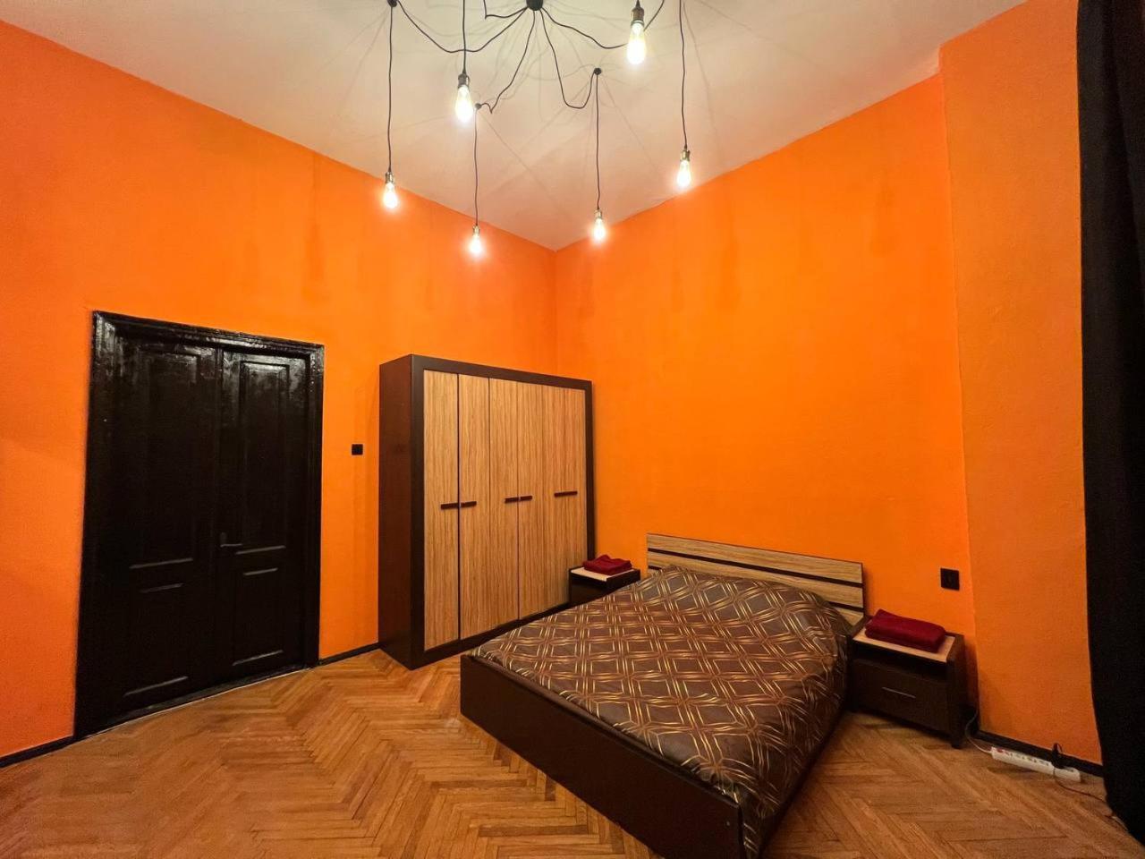 Loft On Maidan Independence Square Apartment Kiev Bagian luar foto